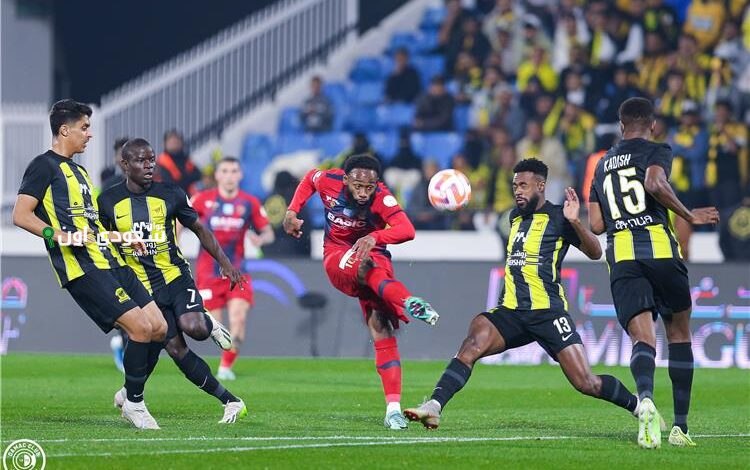 الاتحاد يواجه ضمك