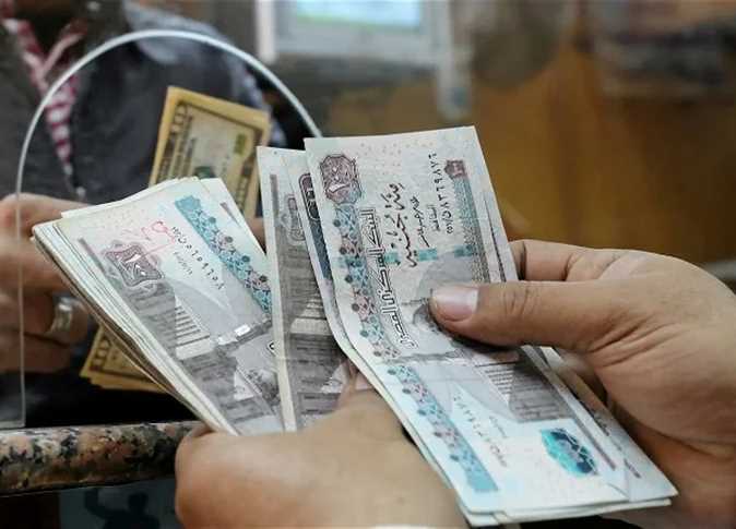 الحكومة تقرر صرف مرتبات شهر مايو