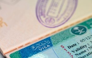 طريقة الاستعلام عن تفويض تأشيرة عبر قنوات إنجاز السعودية