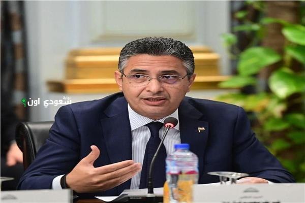 نائب وزير التموين يتناول