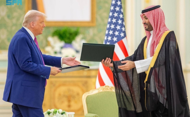 ولي العهد يؤكد التزام