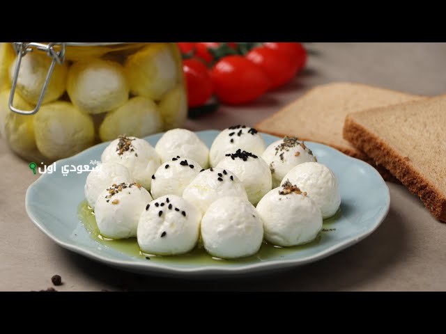 معلقة من اللبن البودر وزيت الزيتون هينسوكي الميك اب