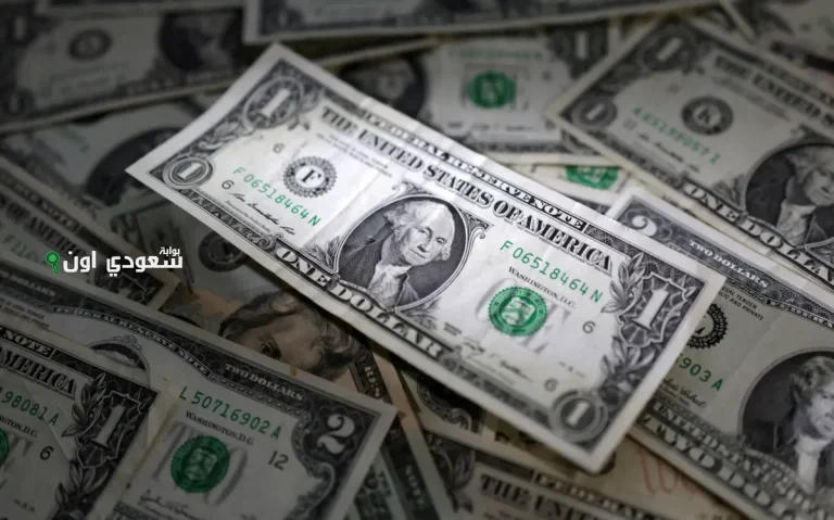 الدولار يحقق مكاسب أسبوعية نتيجة التوترات الجيوسياسية بالشرق الأوسط
