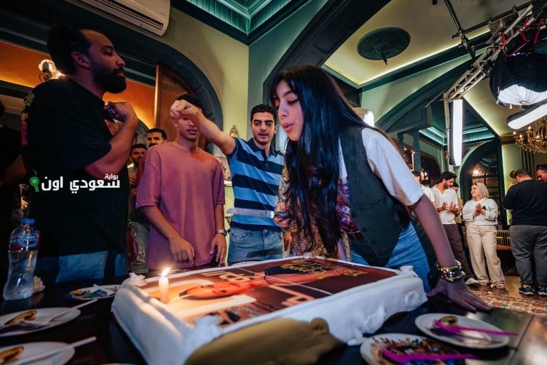 فريق مسلسل "ابن النصابة" بعيد ميلاد ياسمينا العبد