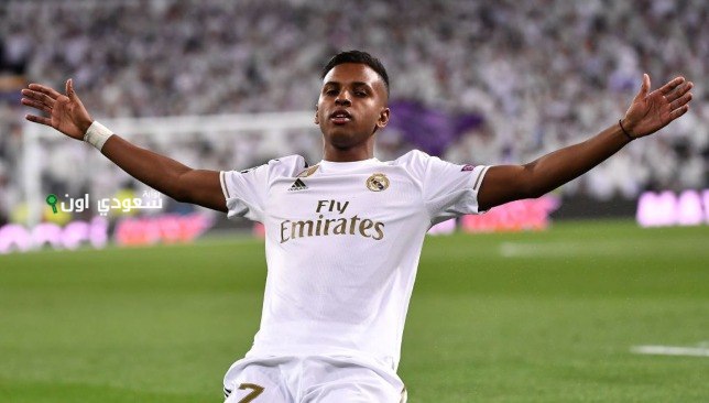 تشابي ألونسو يؤكد عدم مغادرة نجم ريال مدريد ويحدد ملامح مستقبله في الفريق