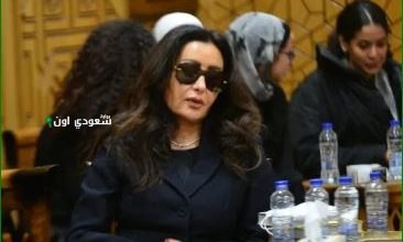 لطيفة تقدم العزاء لصلاح الشرنوبي