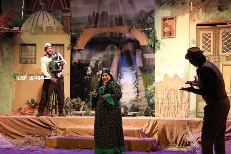 العرض المسرحي "سينما 30"