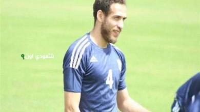 لاعب الوسط هشام محمد