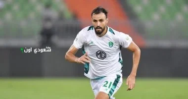 كيران ترينييه يعود إلى سيلتيك بعد توقيع عقد جديد يمتد حتى عام 2030