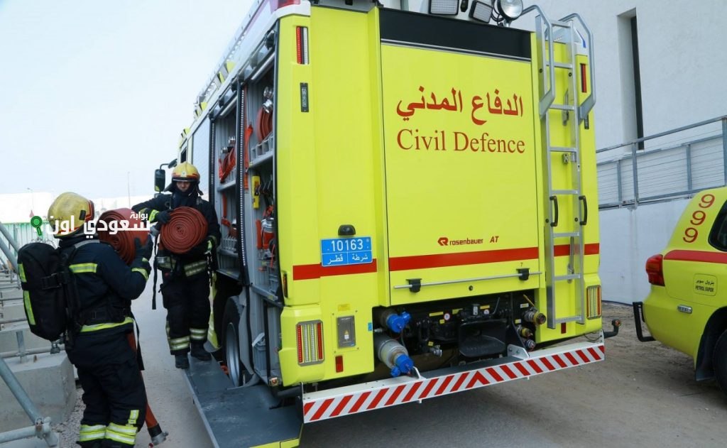 الدفاع المدني في البيضاء يسيطر على حريق مخلفات بأرض مسورة