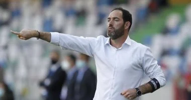 الأهلي يعلن عن تعيين سواريز مديراً فنياً جديداً