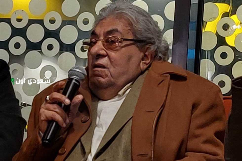 فاروق فلوكس يتحدث عن تجاهل الفنانين كبار السن وصعوباته الصحية الحالية