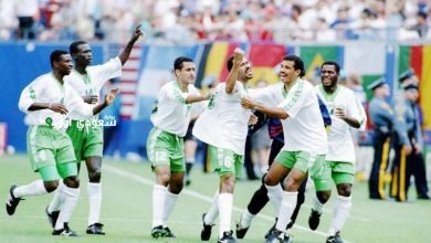 لاعبين سعوديين يعيدون إحياء ذكرى مباراة المونديال