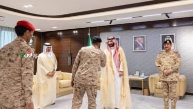 وزير الحرس الوطني يلتقي بقادة الوزارة