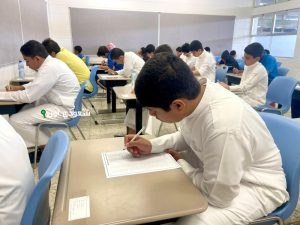 انطلاق الاختبارات التحريرية للفصل الدراسي الثالث اليوم في المدارس والجامعات