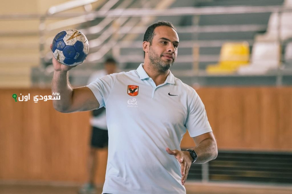 مدربا منتخب مصر للشباب يشاركان في ورشة عمل فيفا