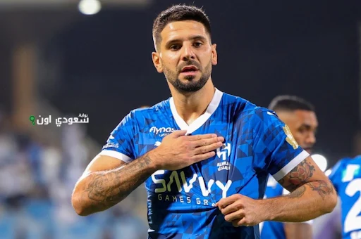 إصابة ميتروفيتش تثير القلق في الهلال الذي يحسم موقفه من المعسكر الخارجي قريباً