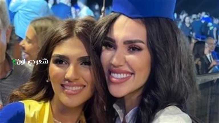 مي فاروق تحتفل بتخرج ابنتها