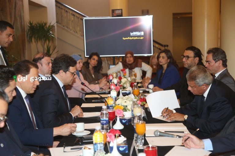 اجتماع وزير الثقافة لمناقشة توصيات تأثيرات الدراما