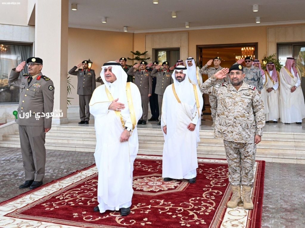 أمير تبوك يستقبل المهنئين بمناسبة عيد الأضحى المبارك في حفل رسمي مهيب