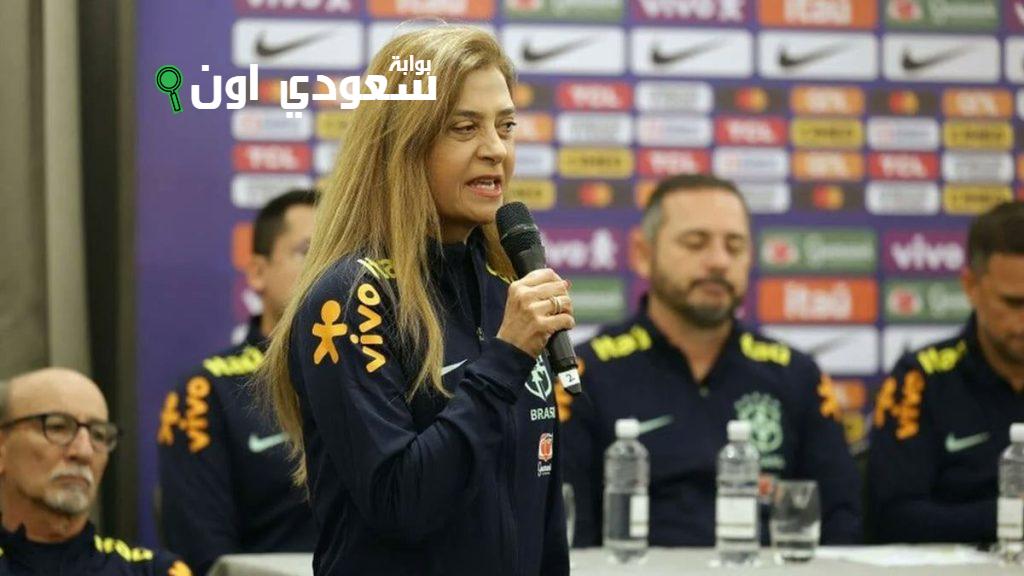 رئيس نادي بالميراس: لا أستطيع دخول غرفة تغيير الملابس لأنني امرأة ولا أحب ذلك