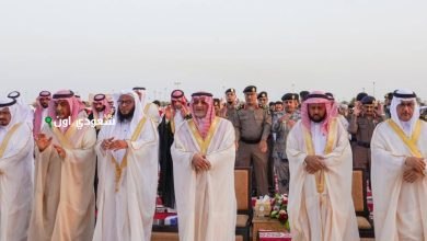 الأمير فهد بن سلطان ونائبه الأمير عبد العزيز بن فهد صلاة عيد الأضحى