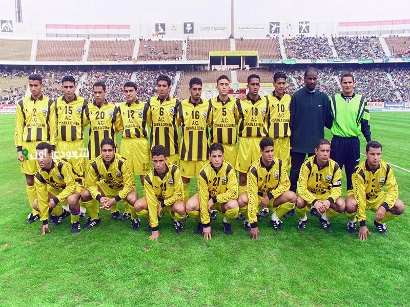 الفريق الأول لكرة القدم بنادي المقاولون العرب