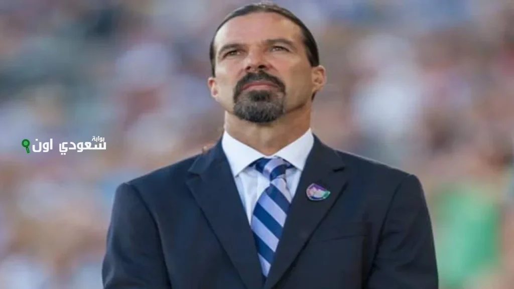 لاعب منتخب أمريكا السابق: الهلال يضاهي ريال مدريد في القوة على الورق