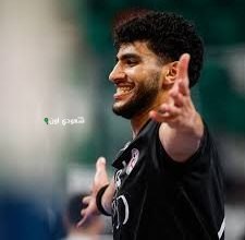 معاذ عزب