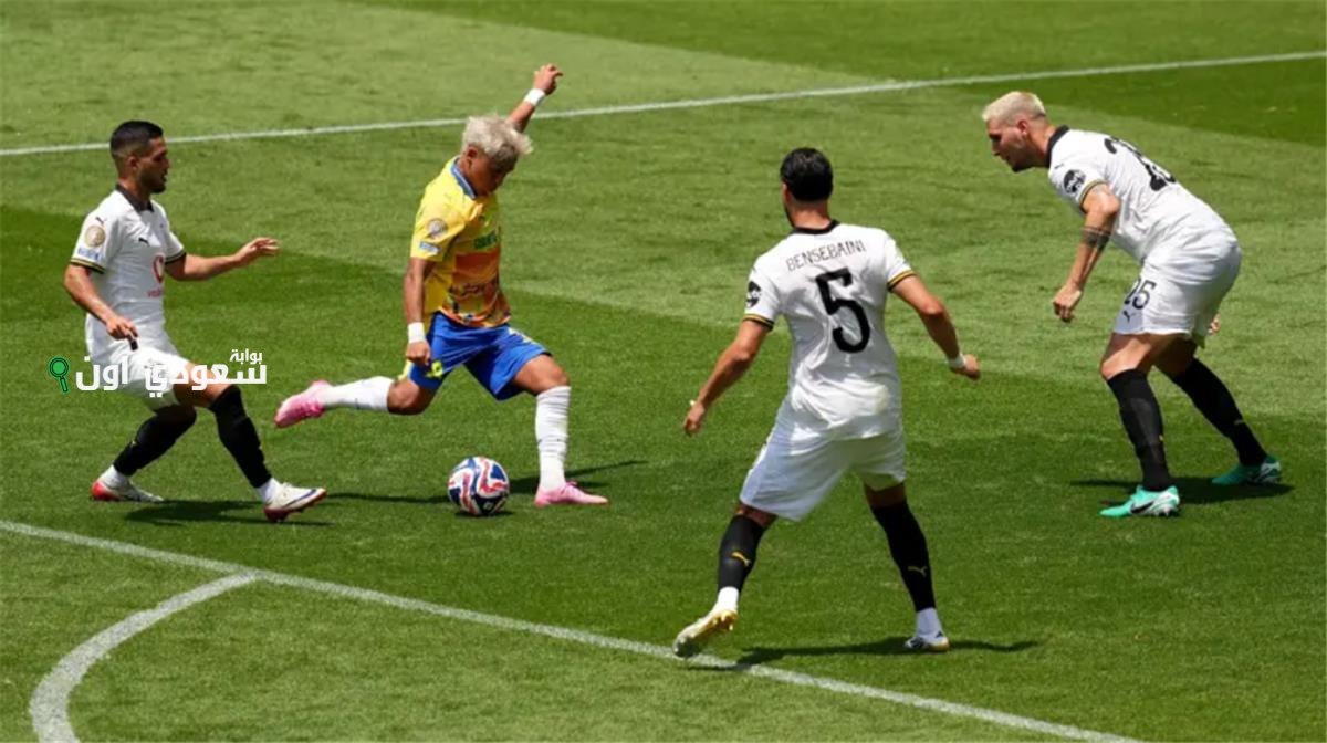 صن داونز ضد بوروسيا دورتموند