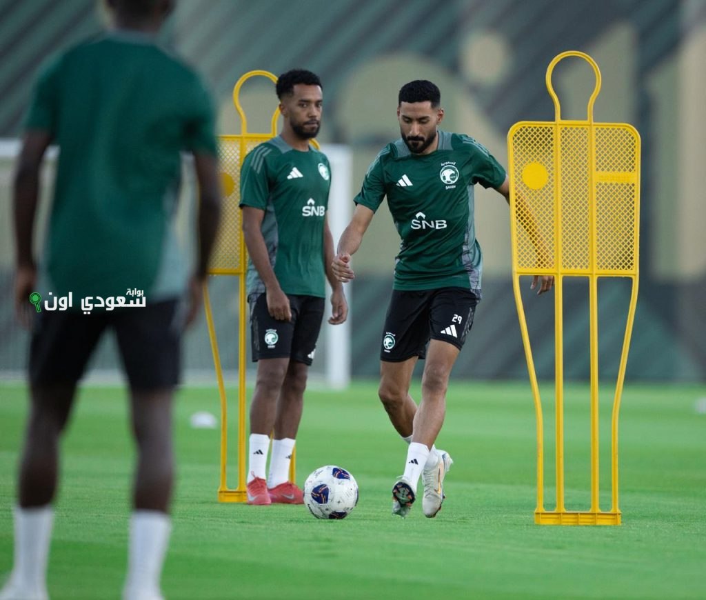 مهند آل سعد ينضم لتدريبات الأخضر قبل مواجهة أستراليا في تصفيات كأس العالم 2026