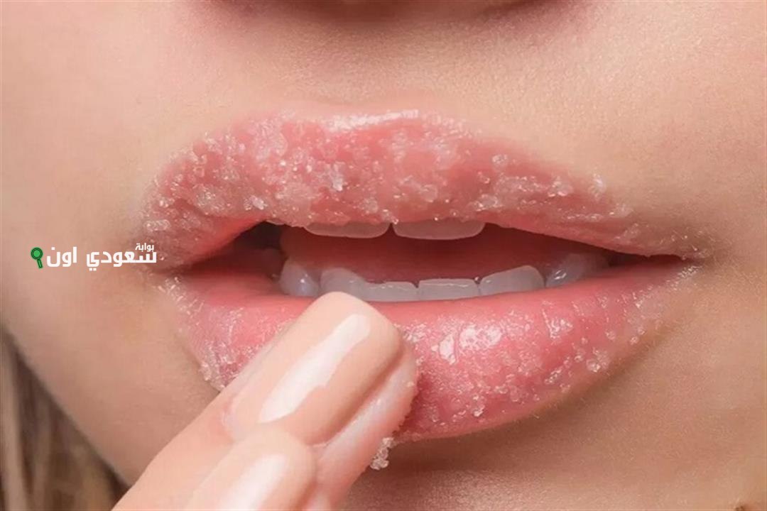 افركي شفايفك بشوية سكر وزيت زيتون 