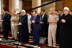 الرئيس السيسي يؤدي صلاة عيد الأضحى