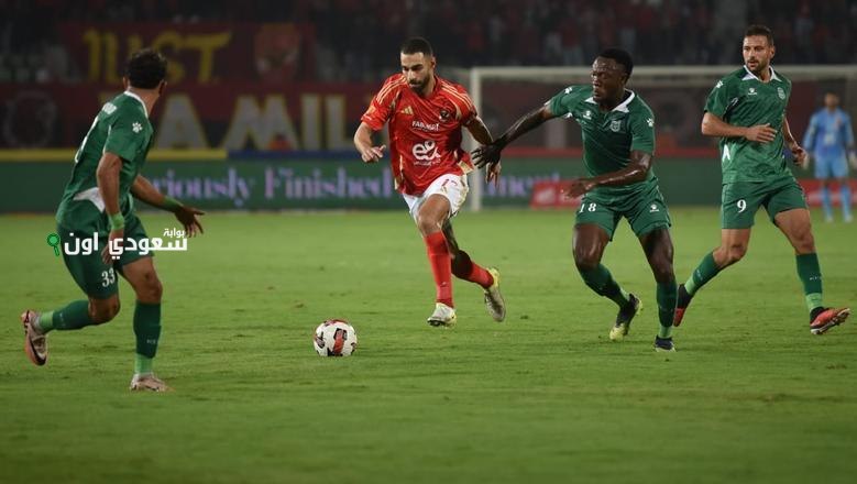 3 قنوات و3 معلقين | تردد القنوات الناقلة لمباراة الأهلي اليوم مجانا على النايل سات 2025 al ahly vs inter miami وقائمة المعلقين