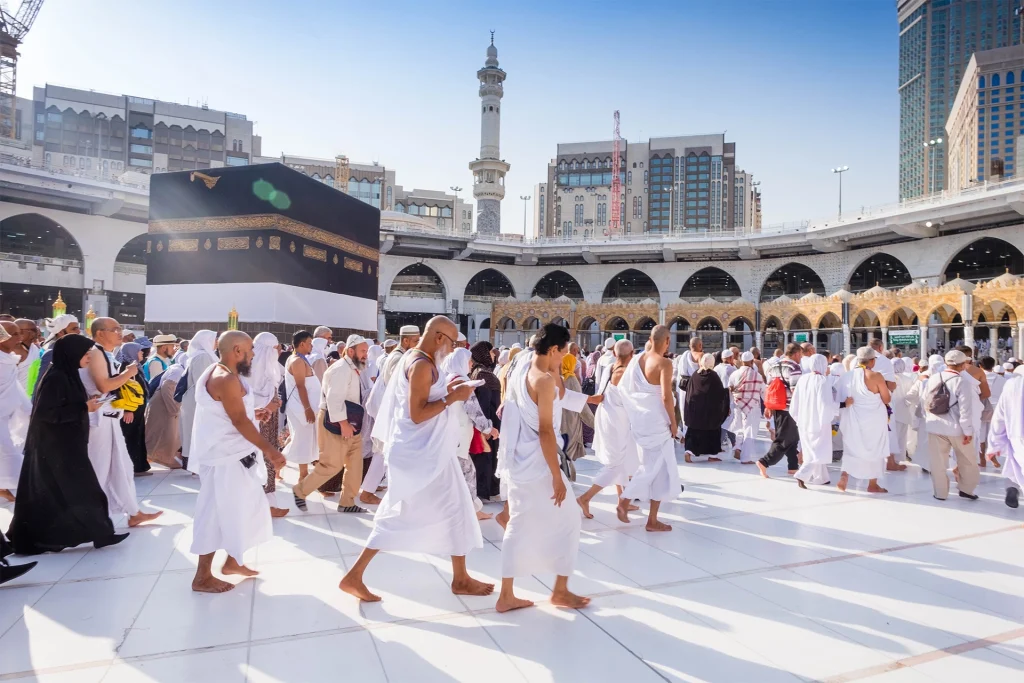 الحجاج المتعجلون ينجزون طواف الوداع بيسر وسهولة في أجواء من الطمأنينة