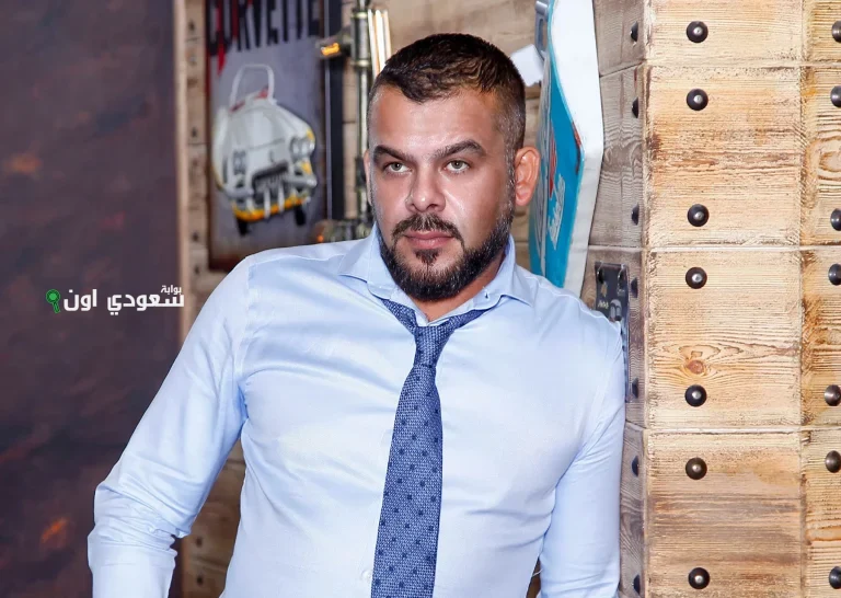 الفنان منذر رياحنه