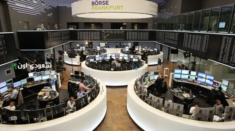 بنك ستارلينغ البريطاني يعتزم إدراج أسهمه في نيويورك