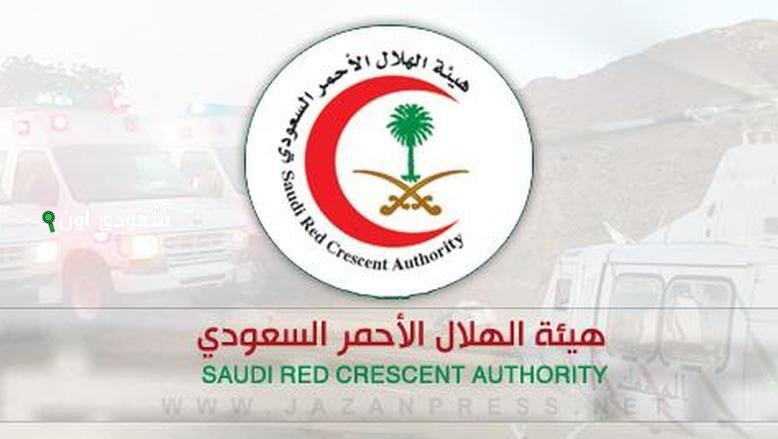 الهلال الأحمر ينفذ عملية جويّة – بحريّة لإنقاذ مصاب في عرض البحر بجزر فرسان