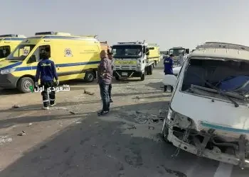 استمرار نزيف الإسفلت في مصر: وفاة 4 وإصابة 11 في حادث مروري مأساوي