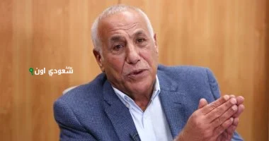 حسين لبيب وأحمد سليمان يقومان بزيارة حسن شحاتة في المستشفى للاطمئنان على صحته