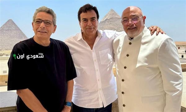 لقاء حصري يجمع جورج قرداحي ومحمود سعد وخالد الجندي أمام الأهرامات