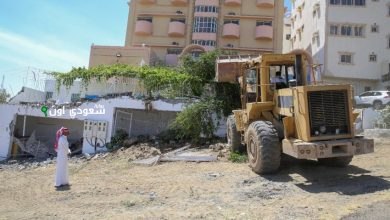 أمانة الطائف تعمل على إزالة تعديات مواطنين على شارع في مخطط الشطبة