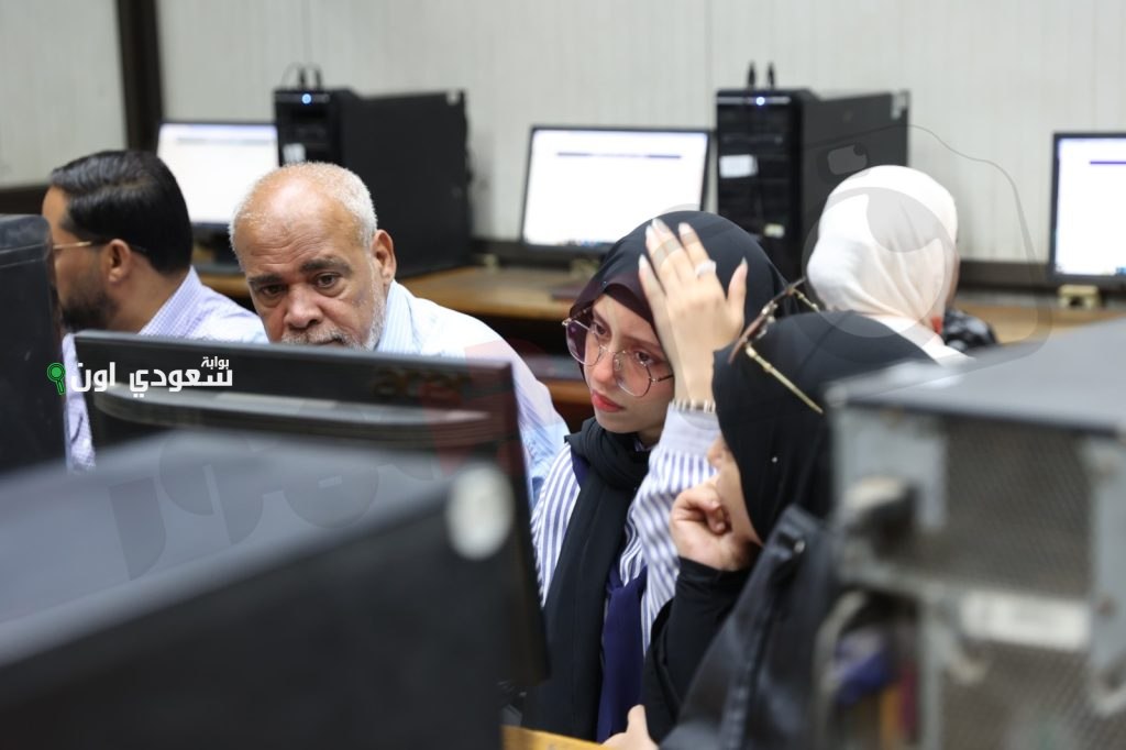 اكتشف نتيجتك فوراً كيفية الحصول على كشف نقاط الفصل الثالث لجميع المستويات 2025 بالجزائر