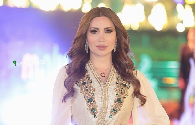 نسرين طافش تتألق بفستان قصير وتلفت الأنظار في أحدث إطلالة بالساحل الشمالي