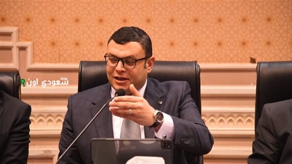 وزير البلديات والإسكان تملك الأجانب للعقار في مناطق معينة