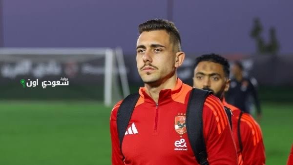 نجم الأهلي يعلن اعتزاله رسمياً وجراديشار يكشف عن تحديات صعبة قبل بدء الموسم الجديد