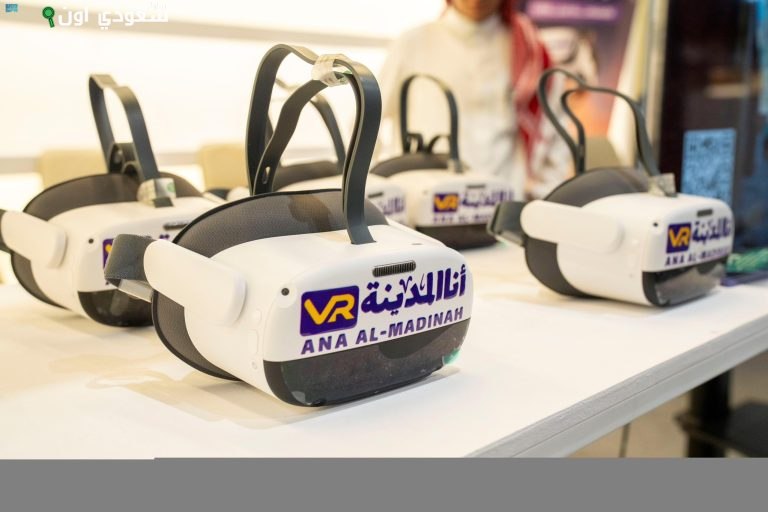 استكشاف الماضي عبر تقنية الواقع الافتراضي في معرض الكتاب بمدينة الرياض