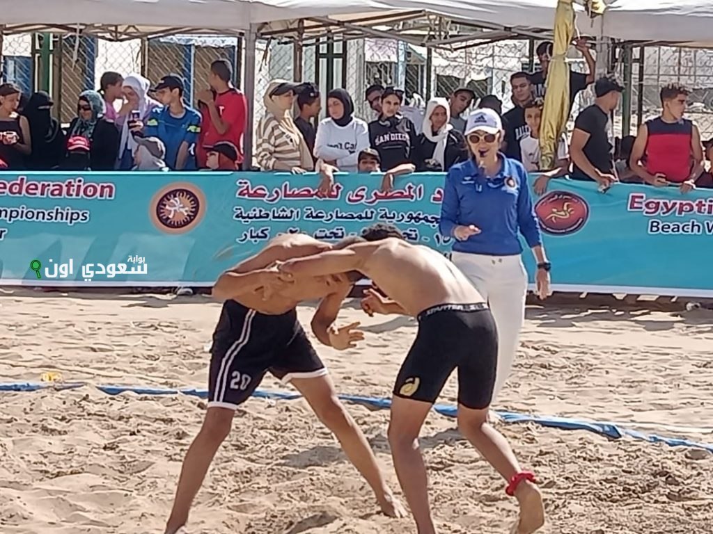 افتتاح بطولة الجمهورية لمنافسات المصارعة الشاطئية في الإسكندرية