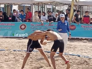 افتتاح بطولة الجمهورية لمنافسات المصارعة الشاطئية في الإسكندرية