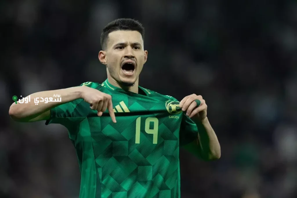 عبد الله الحمدان يثير حماس مدرج الهلال وسط دعوات جماهيرية لنقله إلى صفوف النصر
